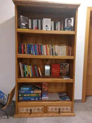 Die Bibliothek in der Ferienwohnung