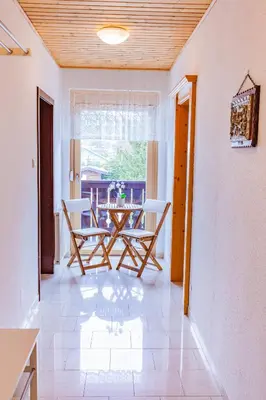 Ein Sitzbereich in der Unterkunft Bergidyll 6 by Alpenidyll Apartments