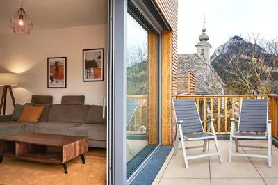 Ein allgemeiner Bergblick oder ein Berglick von der Ferienwohnung aus