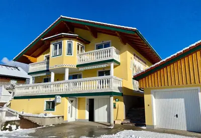 Das Gebäude in dem sich die Ferienwohnung befindet