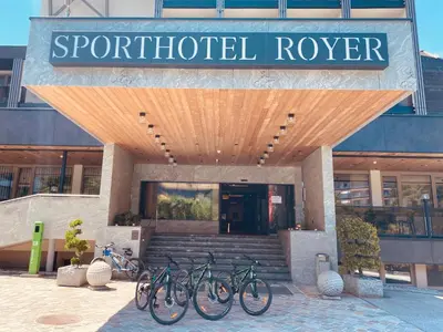 Radfahren an der Unterkunft Sporthotel Royer oder in der Nähe