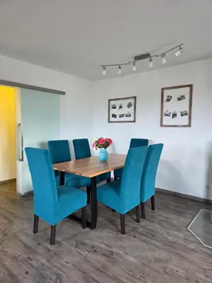 Ein Sitzbereich in der Unterkunft Ferienwohnung am Mondsee