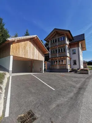 Das Gebäude in dem sich die Ferienwohnung befindet