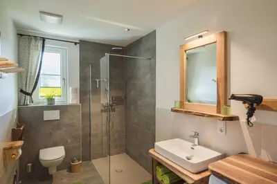 Ein Badezimmer in der Unterkunft Ferienwohnungen Villa Salzweg