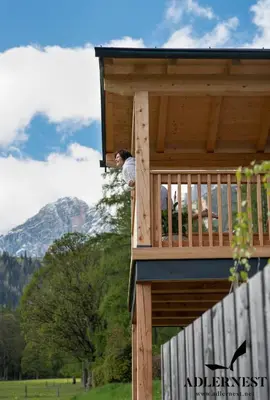 Ein allgemeiner Bergblick oder ein Berglick von der Ferienwohnung aus