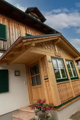 Das Gebäude in dem sich die Ferienwohnung befindet