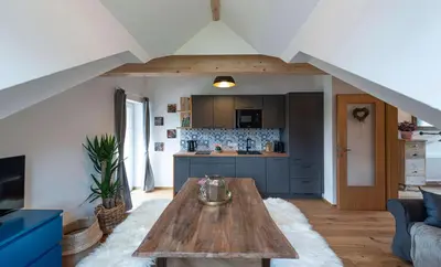 Ein Sitzbereich in der Unterkunft Ferienwohnung Flora Altaussee - Your Austrian Home