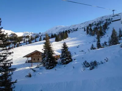 Haus Hestia im Winter