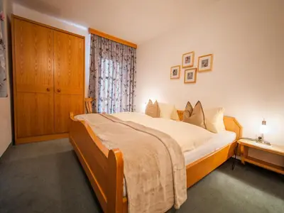 Ein Bett oder Betten in einem Zimmer der Unterkunft Pistenblick Forstau