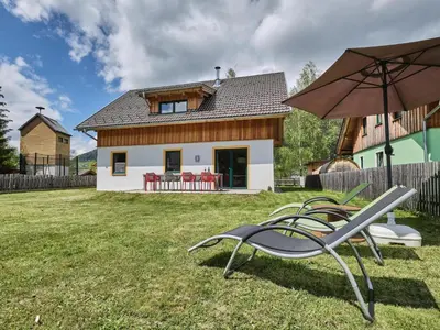Ein Garten an der Unterkunft Mur-Chalet St Michael L