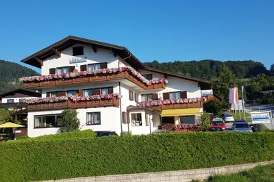 Das Gebäude in dem sich das Bed & Breakfast befindet