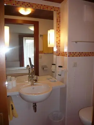 Ein Badezimmer in der Unterkunft Frühstückspension Seeblick