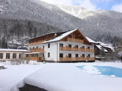Seehotel am Hallstättersee im Winter