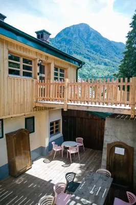 Ein allgemeiner Bergblick oder ein Berglick von der Ferienwohnung aus