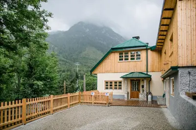Ein allgemeiner Bergblick oder ein Berglick von der Ferienwohnung aus