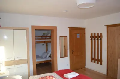 Ein Bett oder Betten in einem Zimmer der Unterkunft Haus Susanne