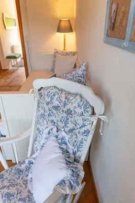 Ein Bett oder Betten in einem Zimmer der Unterkunft Ferienwohnung Sonnenkind Altaussee Ruhige Auszeit in Seenähe