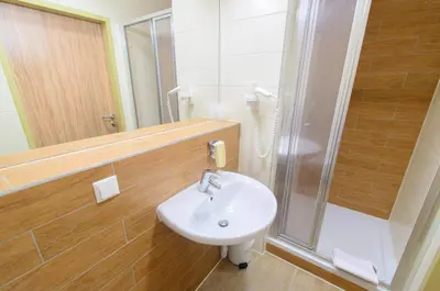 Ein Badezimmer in der Unterkunft JUFA Hotel Grünau im Almtal