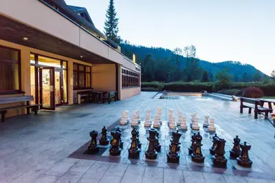 Ein allgemeiner Bergblick oder ein Berglick von des Hotels aus