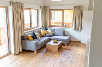 Ein Sitzbereich in der Unterkunft Gleiming apartments
