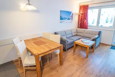 Ein Sitzbereich in der Unterkunft alpsrental Apartments Freja Obertauern