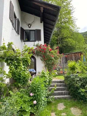Ein Garten an der Unterkunft Ferienwohnung Laimer, Radau 37