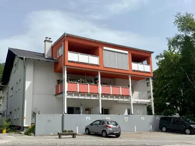 Das Gebäude in dem sich die Ferienwohnung befindet