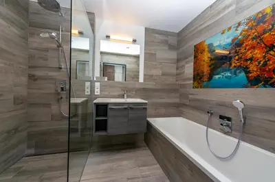 Ein Badezimmer in der Unterkunft Strand Hallstatt - Rooms only - Adults only