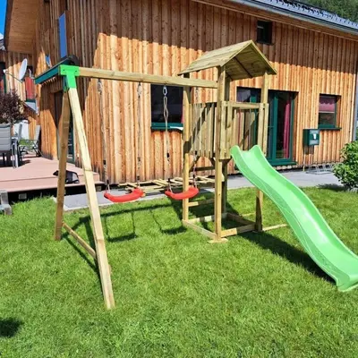 Ein Kinderspielbereich in der Unterkunft Chalet Prinz
