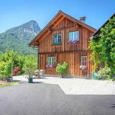 Lovely house with mountain view & big garden in Bad Aussee