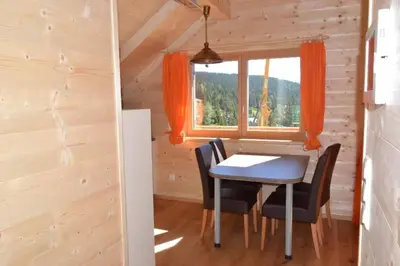 Ein allgemeiner Bergblick oder ein Berglick von der Ferienwohnung aus