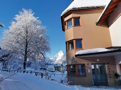 Appartementhaus Madlen im Winter