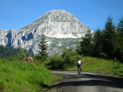 Ein allgemeiner Bergblick oder ein Berglick von der Ferienwohnung aus