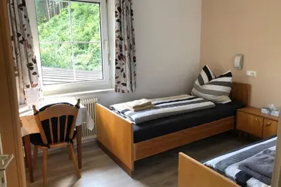 Ein Bett oder Betten in einem Zimmer der Unterkunft Unterkunft mit Aussicht in Bad Ischl