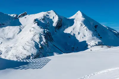 Hotel Tauernpasshöhe im Winter