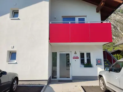 Das Gebäude in dem sich das Bed & Breakfast befindet