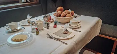 Essen im Privatzimmer oder in der Nähe