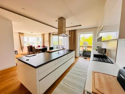 Küche/Küchenzeile in der Unterkunft Wunderschöne Wohnung neben Schloss Württemberg