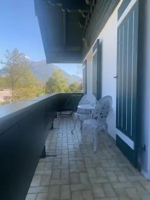 Ein allgemeiner Bergblick oder ein Berglick von der Ferienwohnung aus