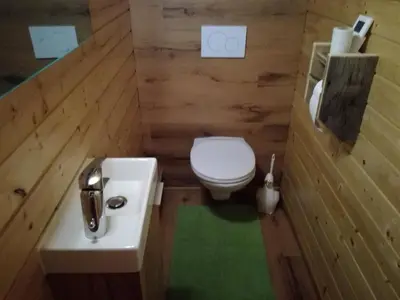 Ein Badezimmer in der Unterkunft Berghütte Reissnerhof