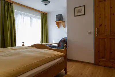 Ein Bett oder Betten in einem Zimmer der Unterkunft Gasthof-Pension Riedl