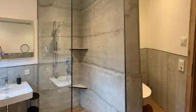 Ein Badezimmer in der Unterkunft Appartments Zirbennest