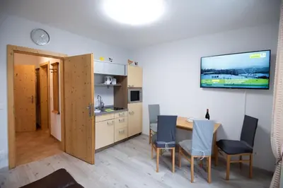 Küche/Küchenzeile in der Unterkunft Apartmenthaus HAUS Gipfelglück Apartment KUAFSTOA