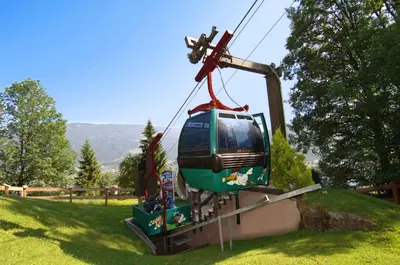 Ein allgemeiner Bergblick oder ein Berglick von des Hotels aus