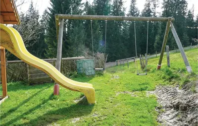 Ein Kinderspielbereich in der Unterkunft Ferienwohnung Im Landhausstil