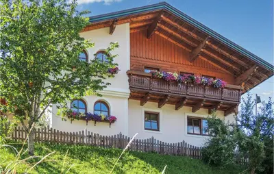 Ein Garten an der Unterkunft Ferienwohnung In Wagrain