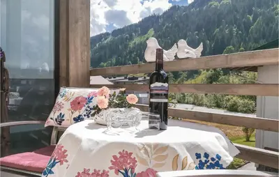 Ein allgemeiner Bergblick oder ein Berglick von der Ferienwohnung aus
