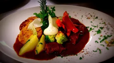 Essen im Hotel oder in der Nähe