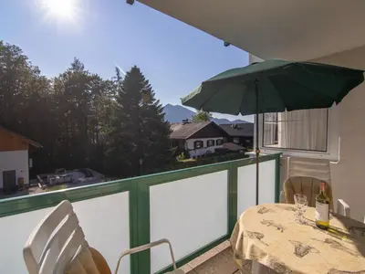 Ein allgemeiner Bergblick oder ein Berglick von der Ferienwohnung aus