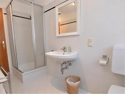 Ein Badezimmer in der Unterkunft Haus Leitzinger OG2